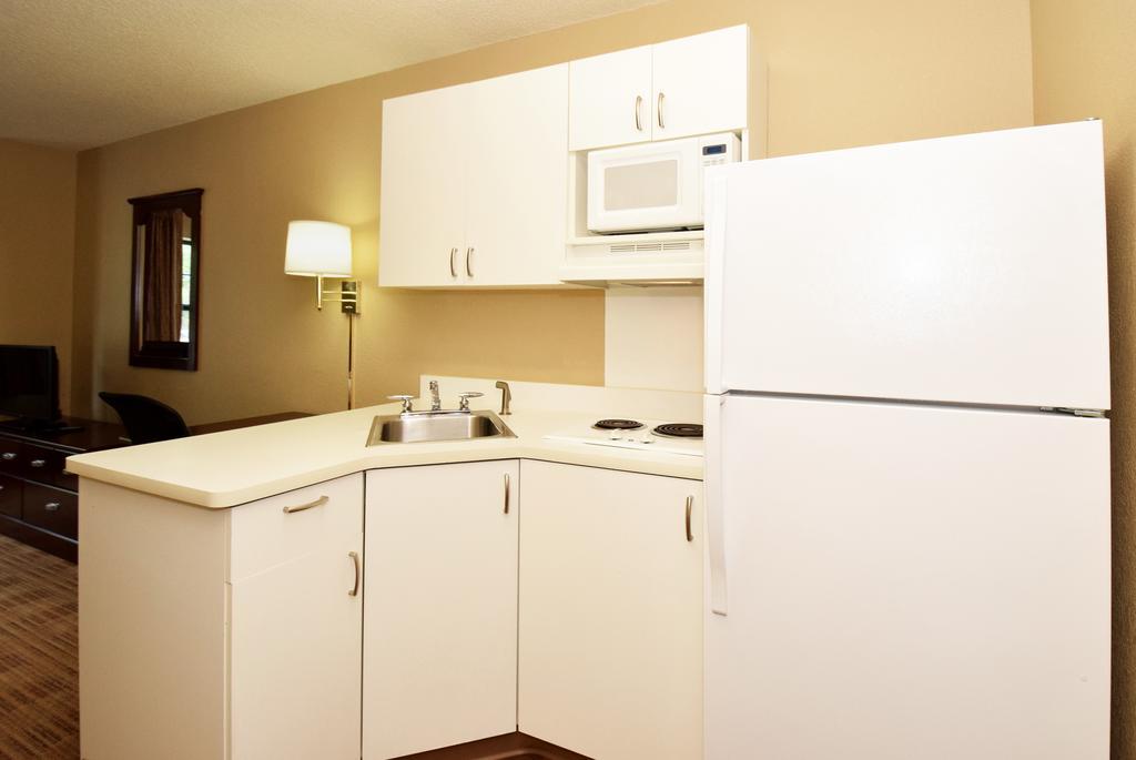 Mainstay Suites Chicago Hillside Dış mekan fotoğraf